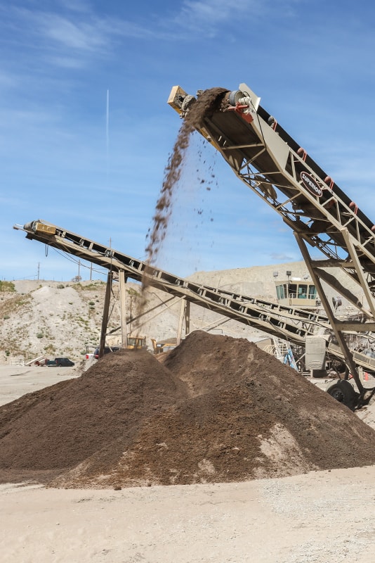 rilite-aggregates-vertical-conveyors-by-superior-industries