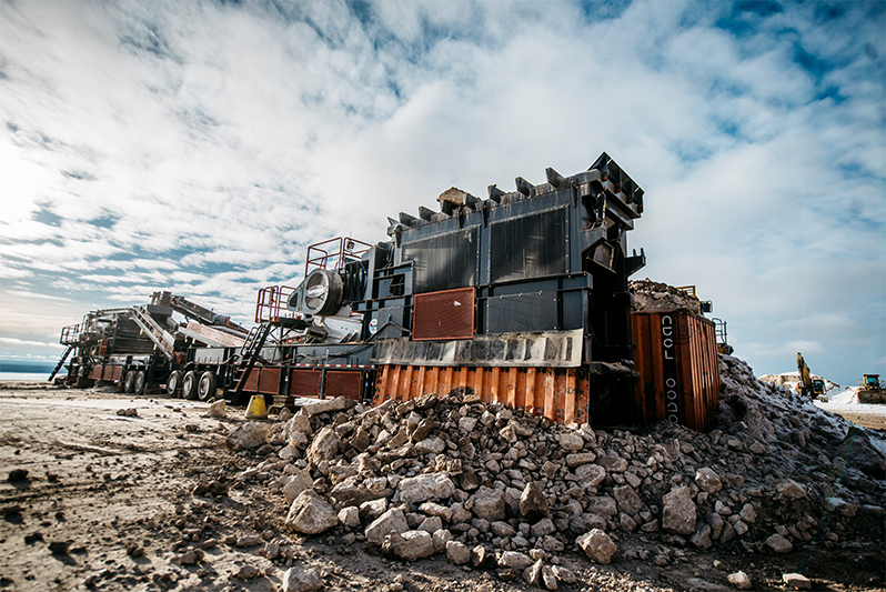 05 Liberty Jaw Crusher - HRN Contracting - Normal Wells NT 2015